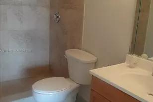 17901 NW 68th Ave, Hialeah, FL 33015 - Photo 5