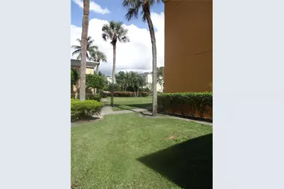 17901 NW 68th Ave #R207, Hialeah, FL 33015 - Photo 3