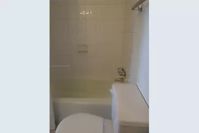 17901 NW 68th Ave #R207, Hialeah, FL 33015 - Photo 11
