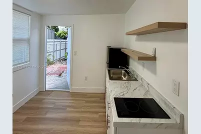 3013 NW Flagler Ter, Miami, FL 33125 - Photo 3
