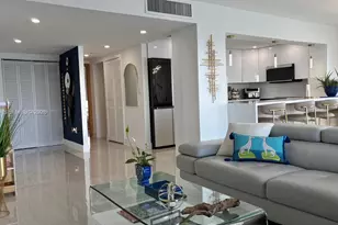 11111 Biscayne Blvd, Miami, FL 33181 - Photo 21