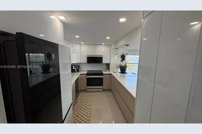 11111 Biscayne Blvd #16A, Miami, FL 33181 - Photo 5