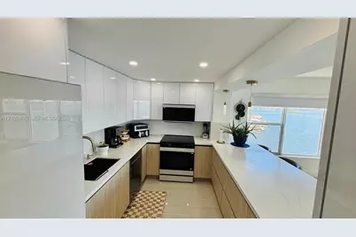 11111 Biscayne Blvd #16A, Miami, FL 33181 - Photo 9
