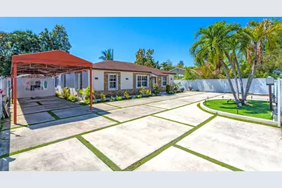 302 NW 100th St #302, Miami, FL 33150 - Photo 3