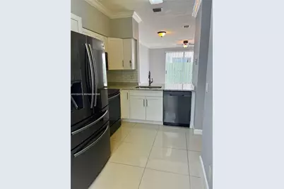 [Address not provided], Miami, FL 33179 - Photo 5