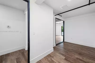 1954 N 30th Road #Suite B, Hollywood, FL 33021 - Photo 7