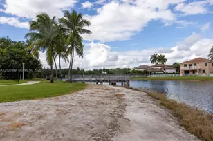 667 NW 170th Terrace, Pembroke Pines, FL 33028 - Photo 61