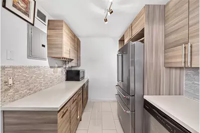 3375 N Country Club Dr #1506, Aventura, FL 33180 - Photo 13