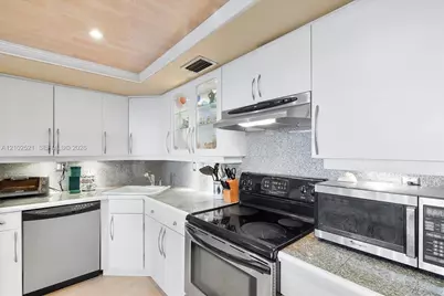 2100 Sans Souci Blvd #B111, North Miami, FL 33181 - Photo 15