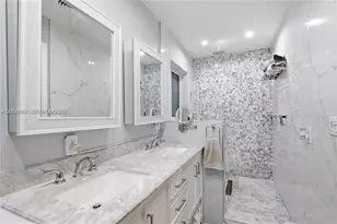 341 SW 54th Ave, Plantation, FL 33317 - Photo 21
