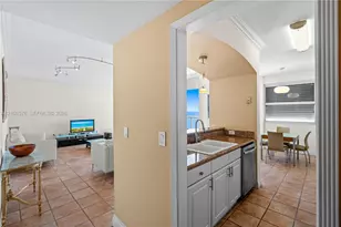 4201 Collins Ave, Miami Beach, FL 33140 - Photo 19