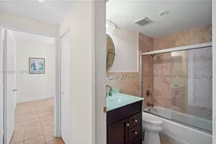 4201 Collins Ave, Miami Beach, FL 33140 - Photo 47