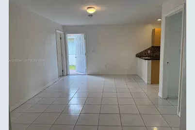 2550 NE 184th Ter #2550, North Miami Beach, FL 33160 - Photo 9