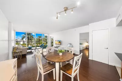 10275 Collins Ave #327, Bal Harbour, FL 33154 - Photo 5