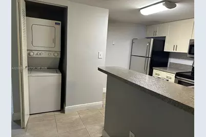 9962 Nob Hill Ln #9962, Sunrise, FL 33351 - Photo 5