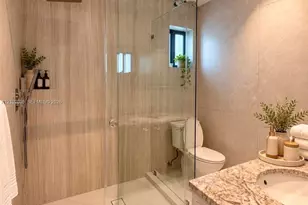 424 3rd, Hallandale Beach, FL 33009 - Photo 13