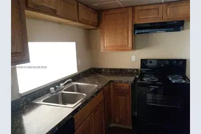 492 NW 165th St Rd #C-512, Miami, FL 33169 - Photo 5