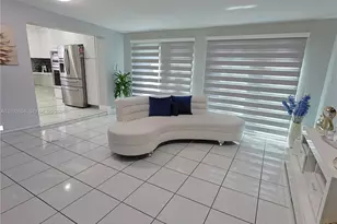 13555 SW 38th Ln, Miami, FL 33175 - Photo 9