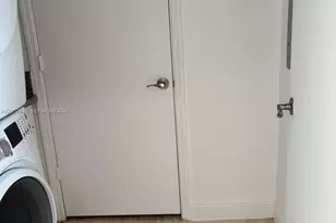15051 Royal Oaks Ln, North Miami, FL 33181 - Photo 3