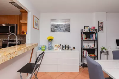 1020 Meridian Ave #314, Miami Beach, FL 33139 - Photo 5