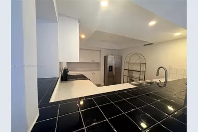 8218 Southampton Dr #A, Miramar, FL 33025 - Photo 11