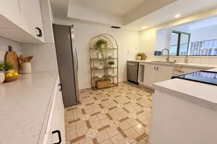 8218 Southampton Dr, Miramar, FL 33025 - Photo 3