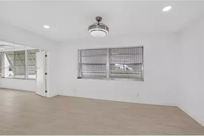 719 SW 18th St, Boynton Beach, FL 33426 - Photo 15