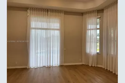 1360 Victoria Isle Dr, Weston, FL 33327 - Photo 27