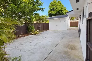 11461 SW 193rd St, Miami, FL 33157 - Photo 23