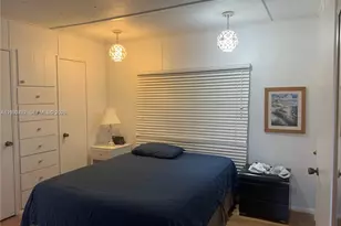 1911 SW 87th Ave, Davie, FL 33324 - Photo 15