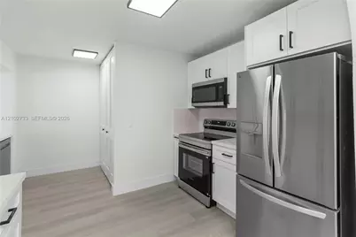 19411 SW 117th Ave, Miami, FL 33177 - Photo 29