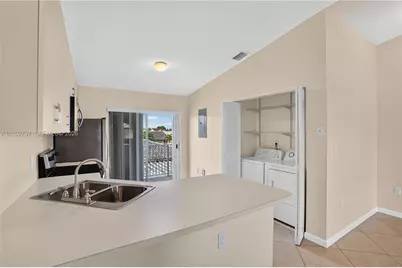 6989 W 36th Ave #202, Hialeah, FL 33018 - Photo 9
