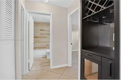 6989 W 36th Ave #202, Hialeah, FL 33018 - Photo 21