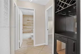6989 W 36th Ave, Hialeah, FL 33018 - Photo 21
