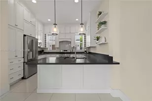 912 NE 17th Way, Fort Lauderdale, FL 33304 - Photo 11