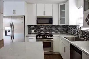 7761 NW 41st St, Davie, FL 33024 - Photo 5