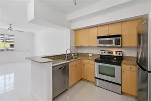 2931 NE 185th St, Aventura, FL 33180 - Photo 7