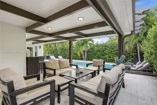 13996 Lake Lure Ct, Miami Lakes, FL 33014 - Photo 25