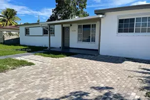 1030 NE 214th St, Miami, FL 33179 - Photo 1