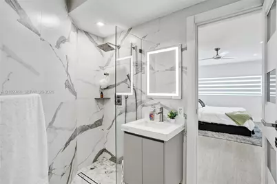7640 Bayside Ln, Miami Beach, FL 33141 - Photo 17
