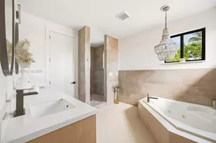 6434 SW 38th St, Miami, FL 33155 - Photo 15