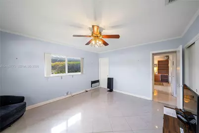 12805 Maple Rd, North Miami, FL 33181 - Photo 27
