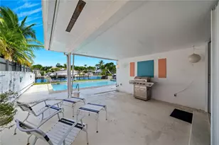 12805 Maple Rd, North Miami, FL 33181 - Photo 31