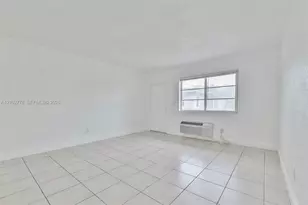 6921 Rue Vendome, Miami Beach, FL 33141 - Photo 3