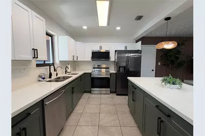14643 SW 104th Ave, Miami, FL 33176 - Photo 9