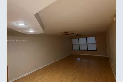 2300 S Cypress Bend Dr #102, Pompano Beach, FL 33069 - Photo 31
