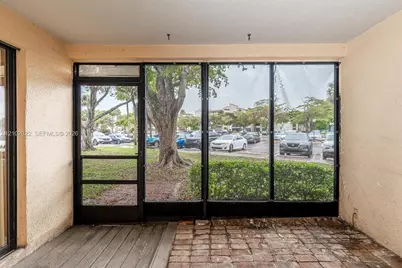 2300 S Cypress Bend Dr #102, Pompano Beach, FL 33069 - Photo 21