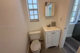 912 Euclid Ave, Miami Beach, FL 33139 - Photo 21