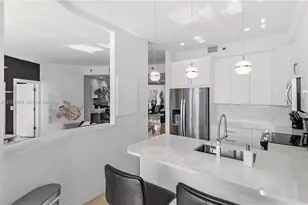 3600 Mystic Pointe Dr, Aventura, FL 33180 - Photo 7