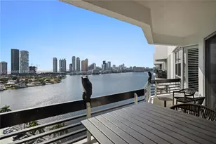 3600 Mystic Pointe Dr, Aventura, FL 33180 - Photo 17